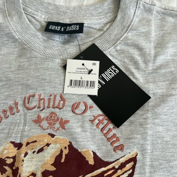 Guns N Roses Boxy Graphic Tee Size Large NWT - Picture 6 of 6